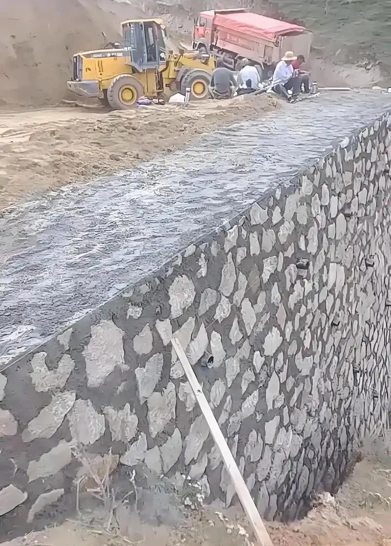 长治潞城边坡加固
